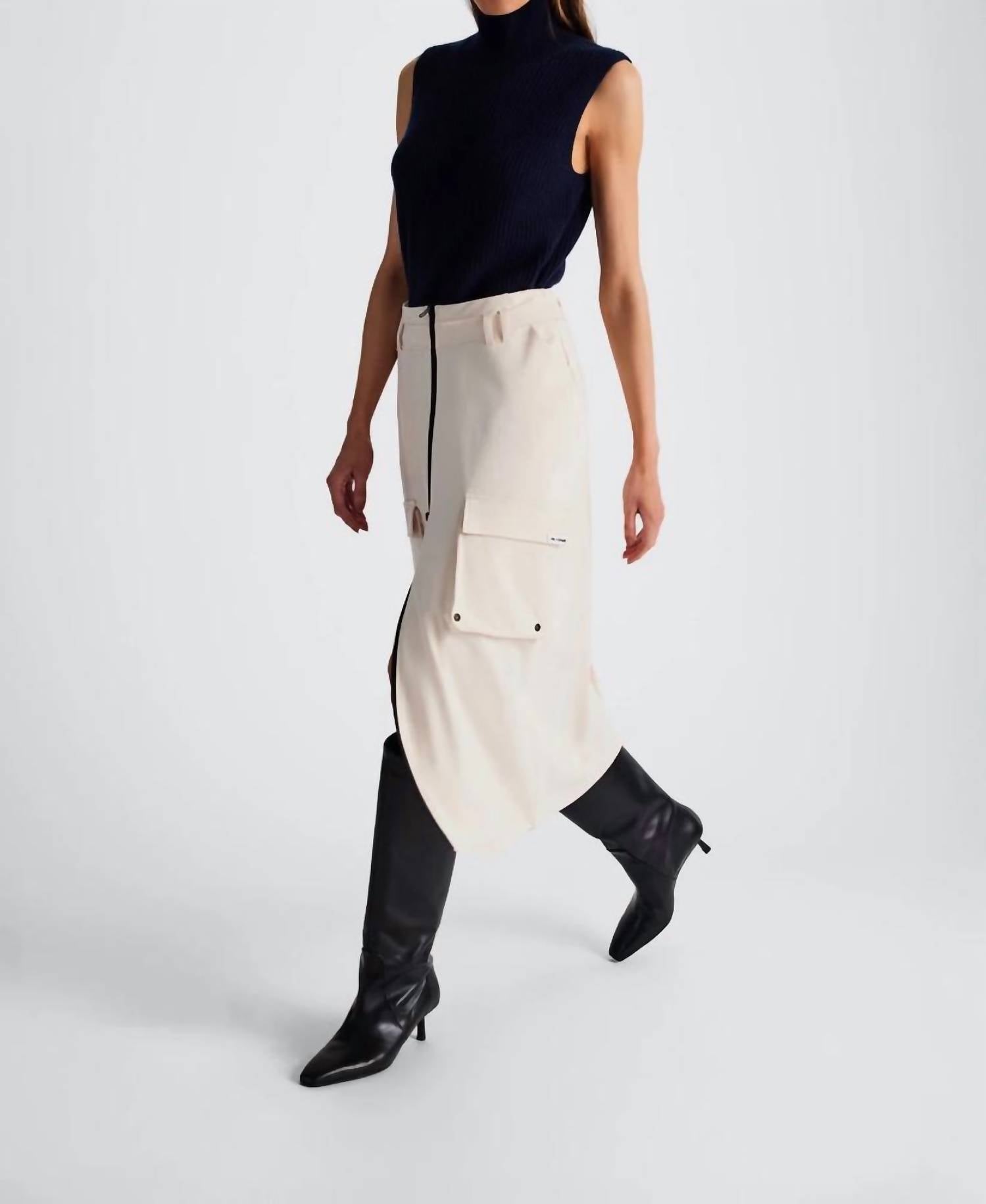 In/One - Nola Cashmere Sleeveless Turtleneck