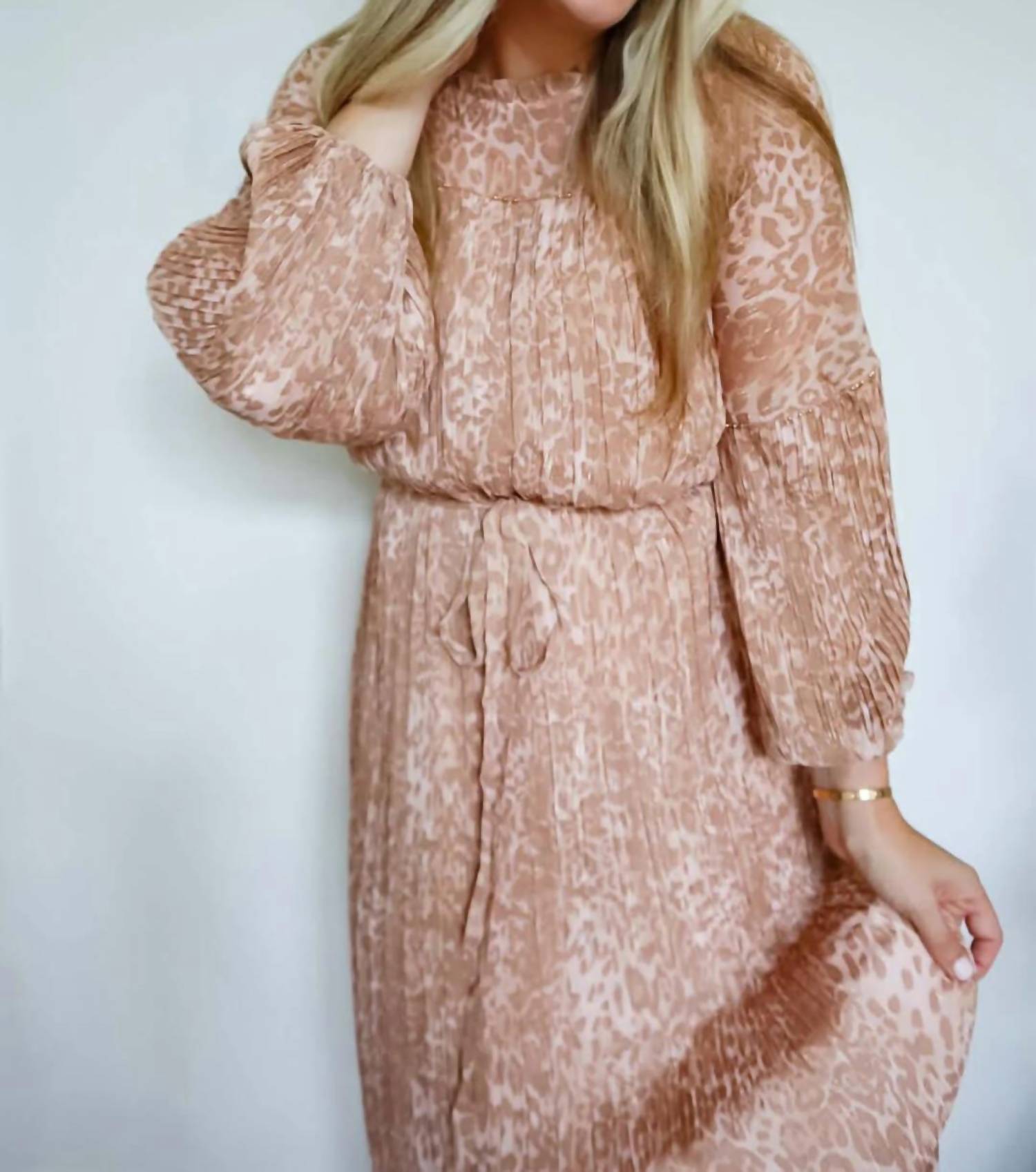 Fate - Jennifer Animal Print Chiffon Midi Dress with Tie