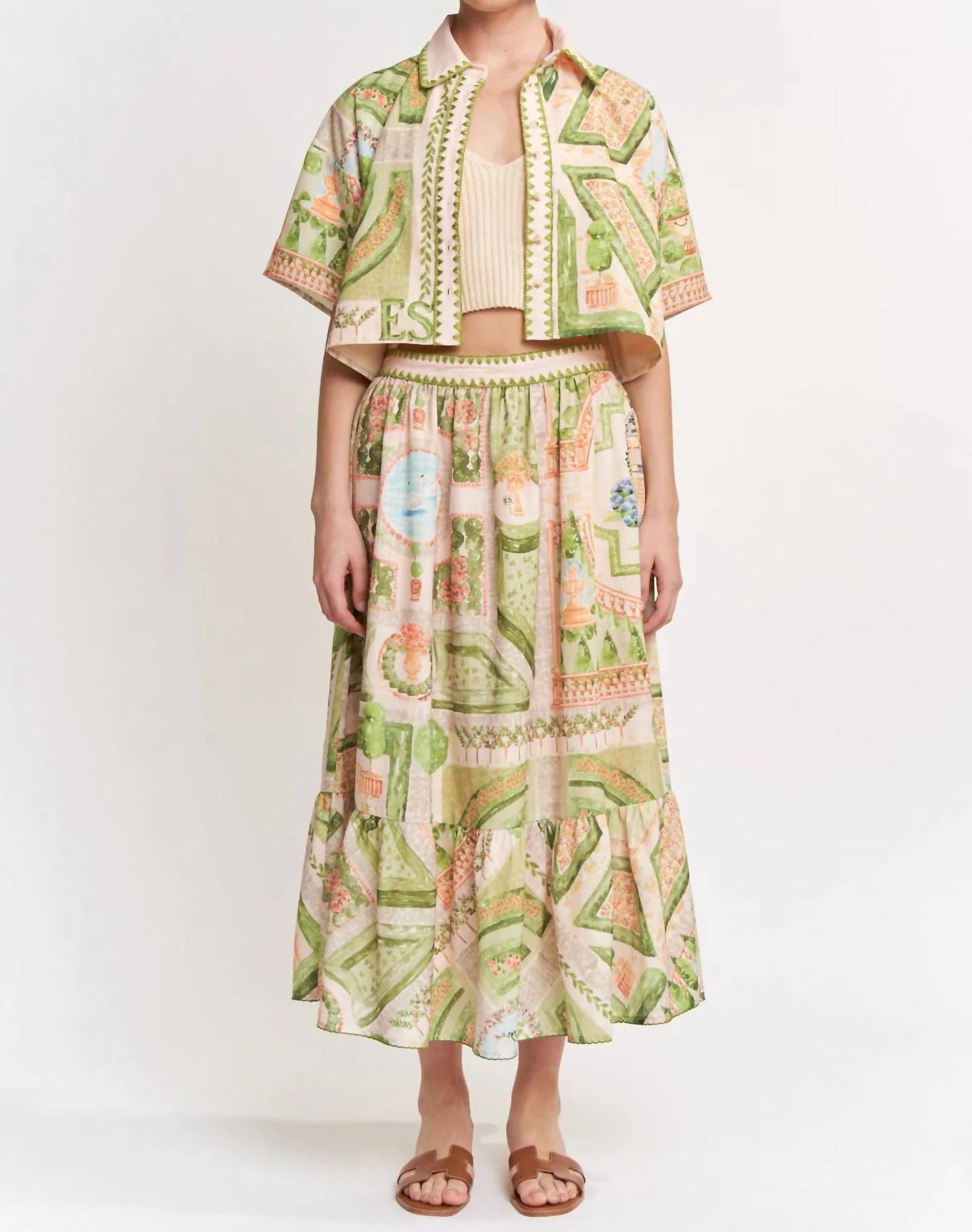 En Saison - Sariyah Boxy Button Fornt Top