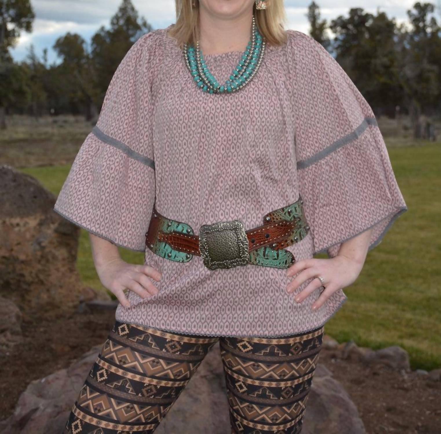 R Cinco Ranch Beeville Tunic in multi - women's shirt