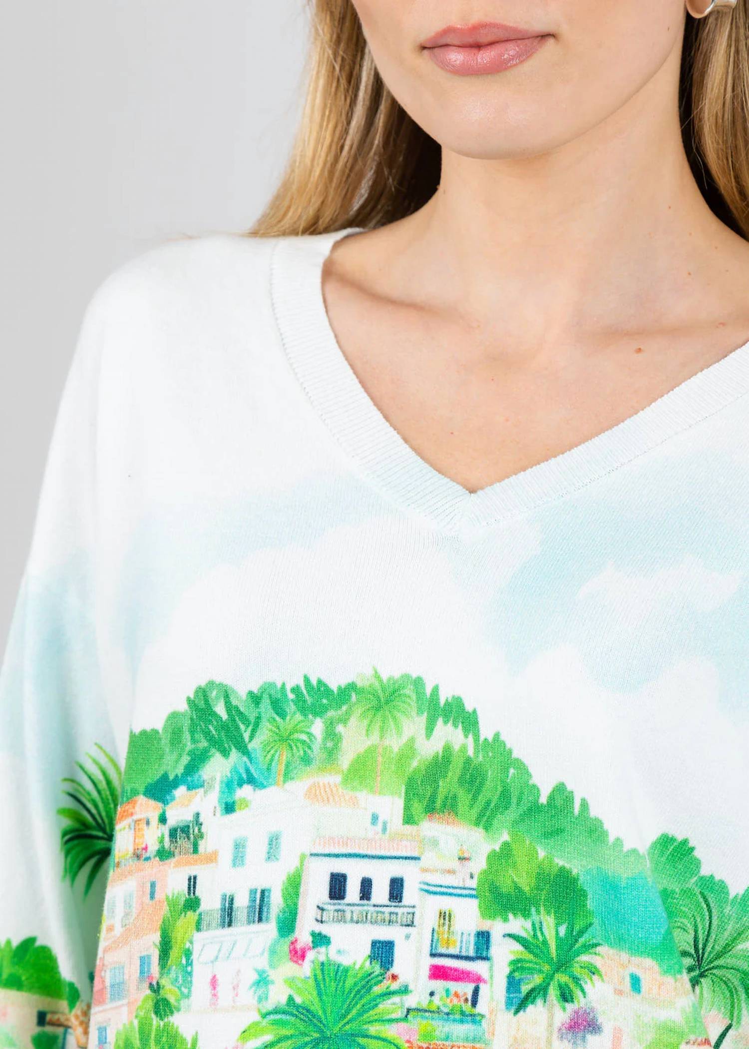 Vilagallo - Long Sleeve V-neck Sweater