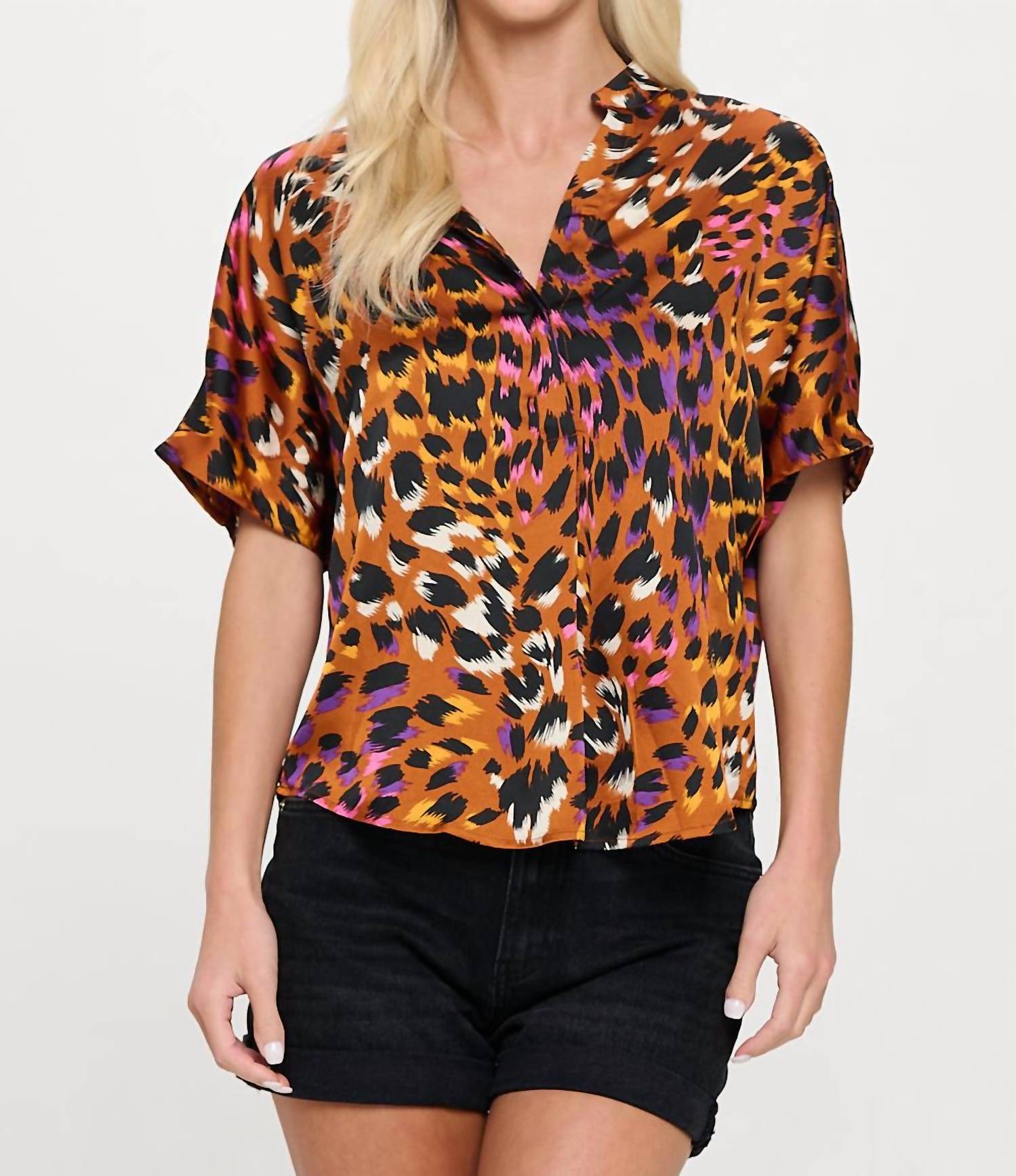 Meet Me In Santorini - Kaii V Neck Top