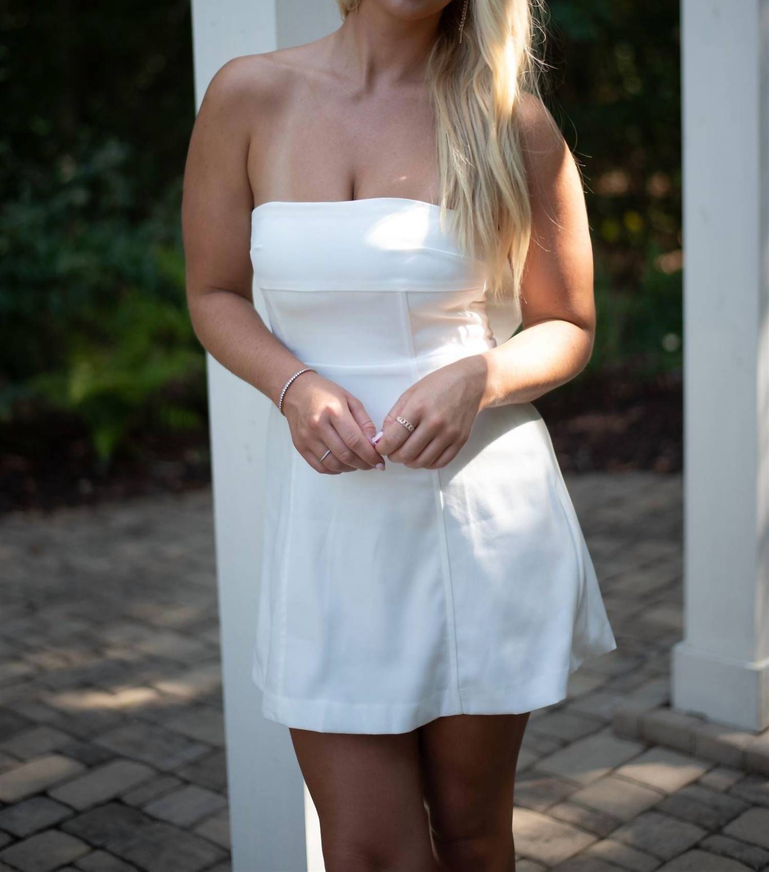 Glam - Women's Dainty Bow Strapless Mini Dress