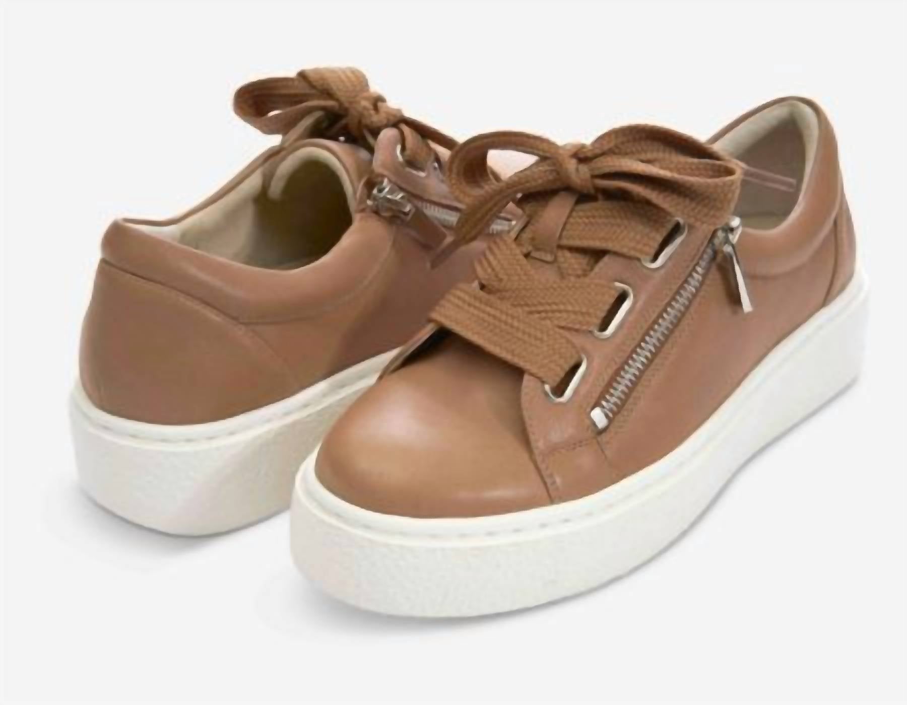 Vaneli - Women's Yucel Sneaker