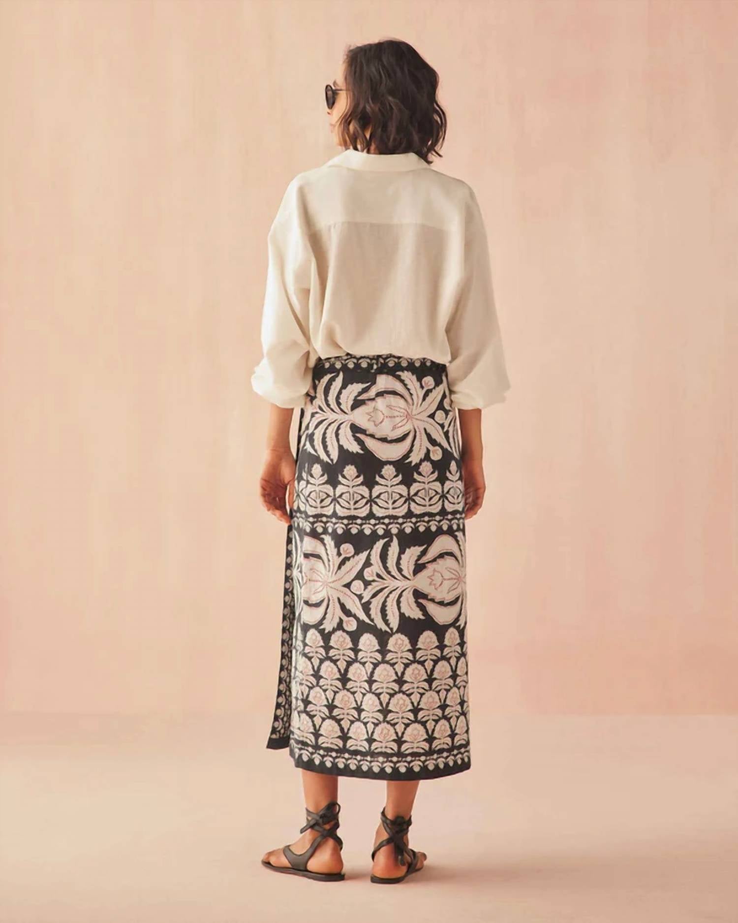 OMIKA Nero Blouse in solid coconut - women's blouse - view 5
