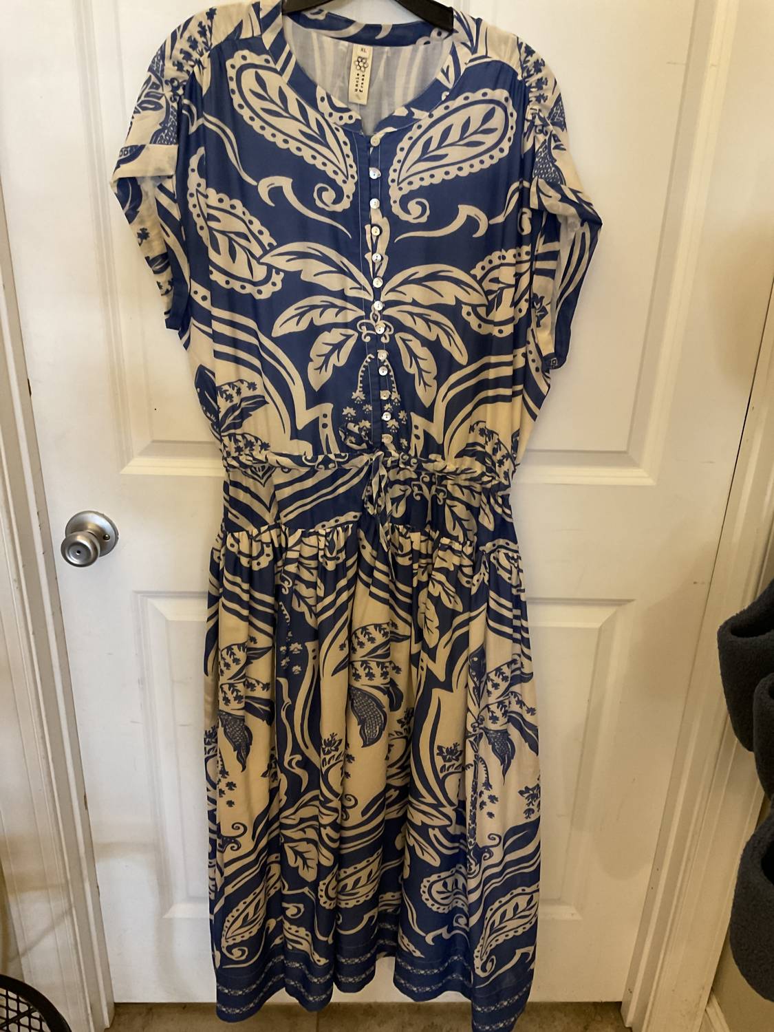 Ivy Jane - Women's Royal Palms Dress