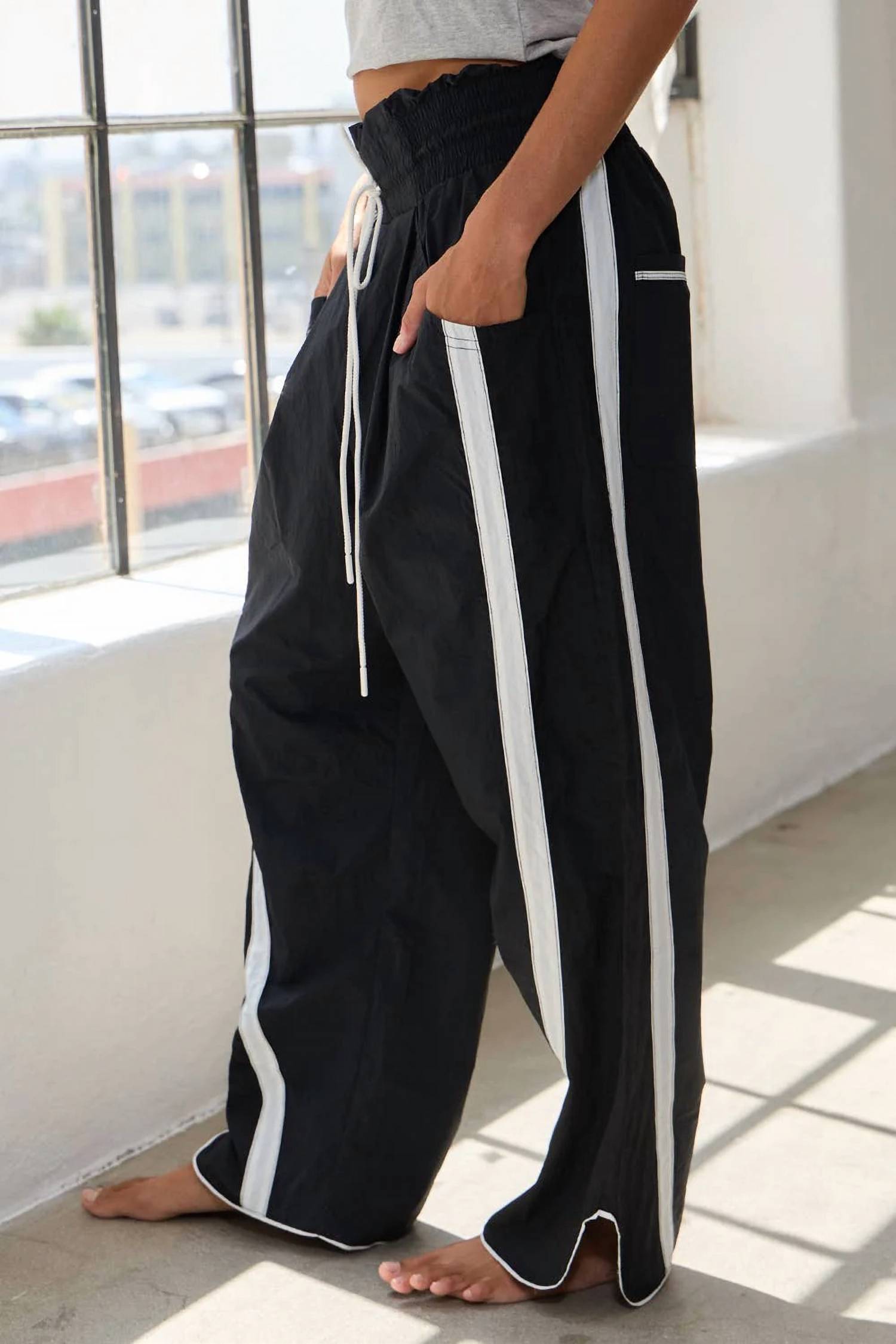 Bucketlist - Everyday Stripe Detail Windbreaker Pant