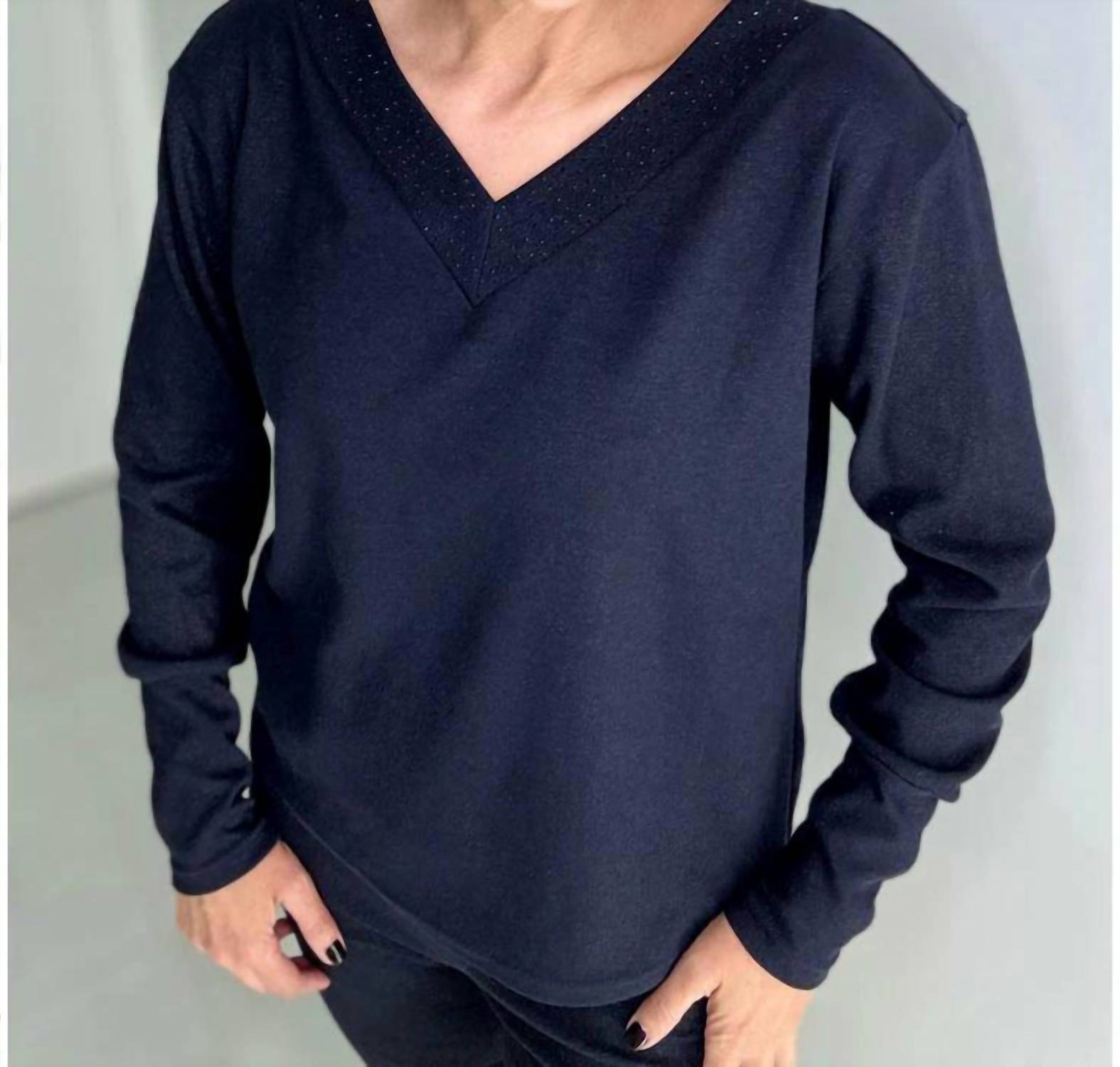 Ethyl - Taylor V-neck Top
