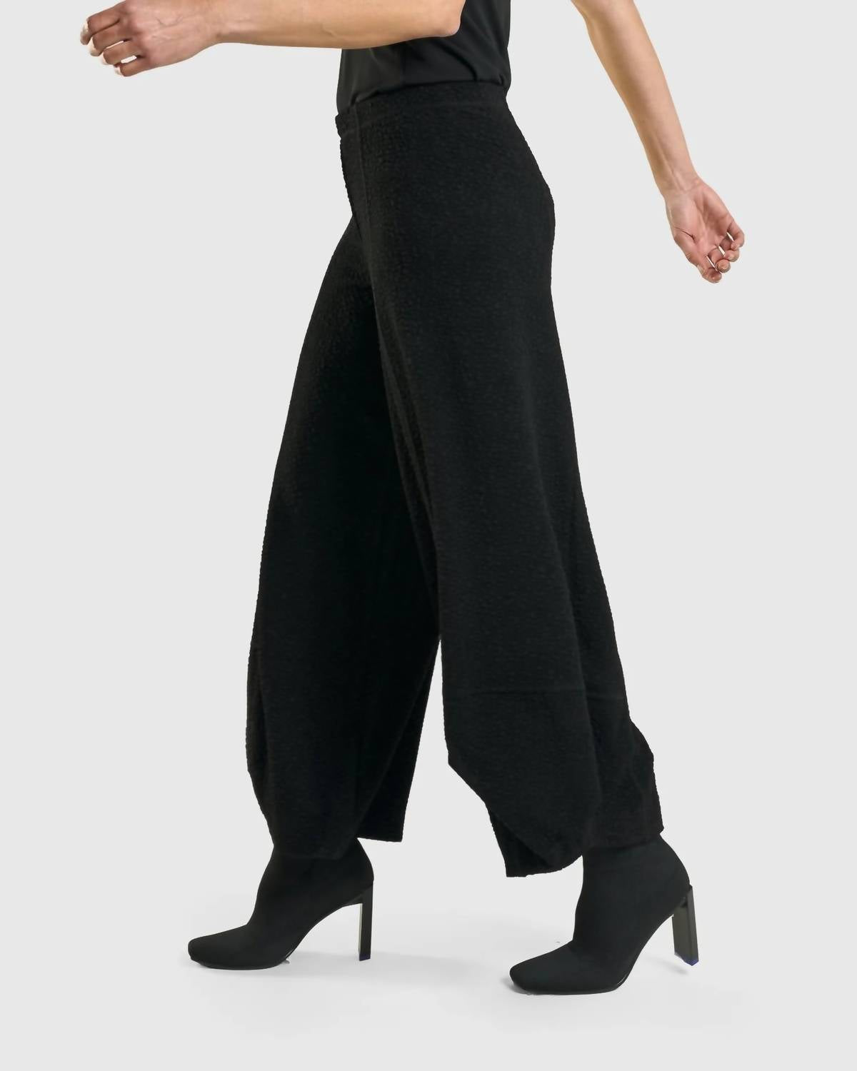 ALEMBIKA Jacquard Punto Pants in black - women's pants - detail view