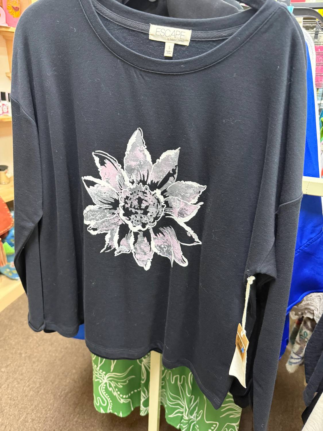 Escape By Habitat - Women's Painted Flower Fleece Pullover Sweatshirt