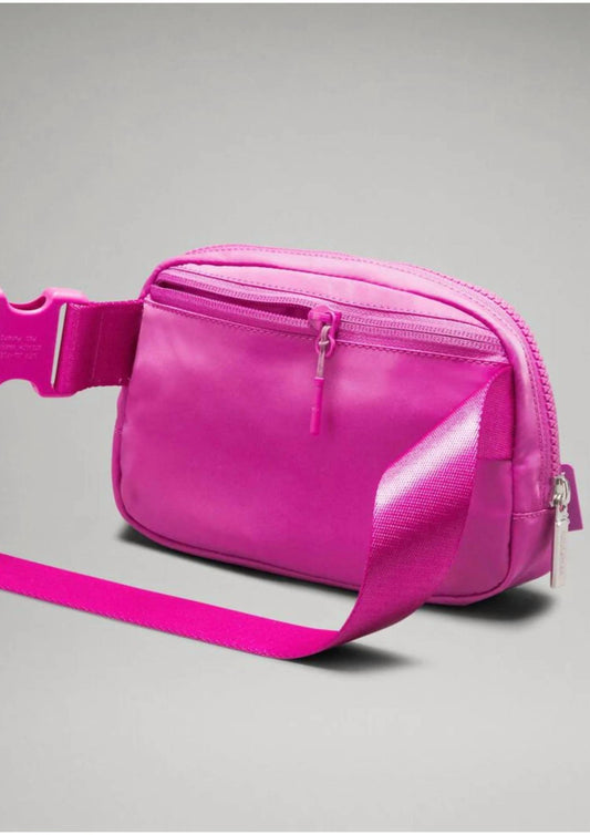 Lululemon - Unisex Everywhere Belt Bag