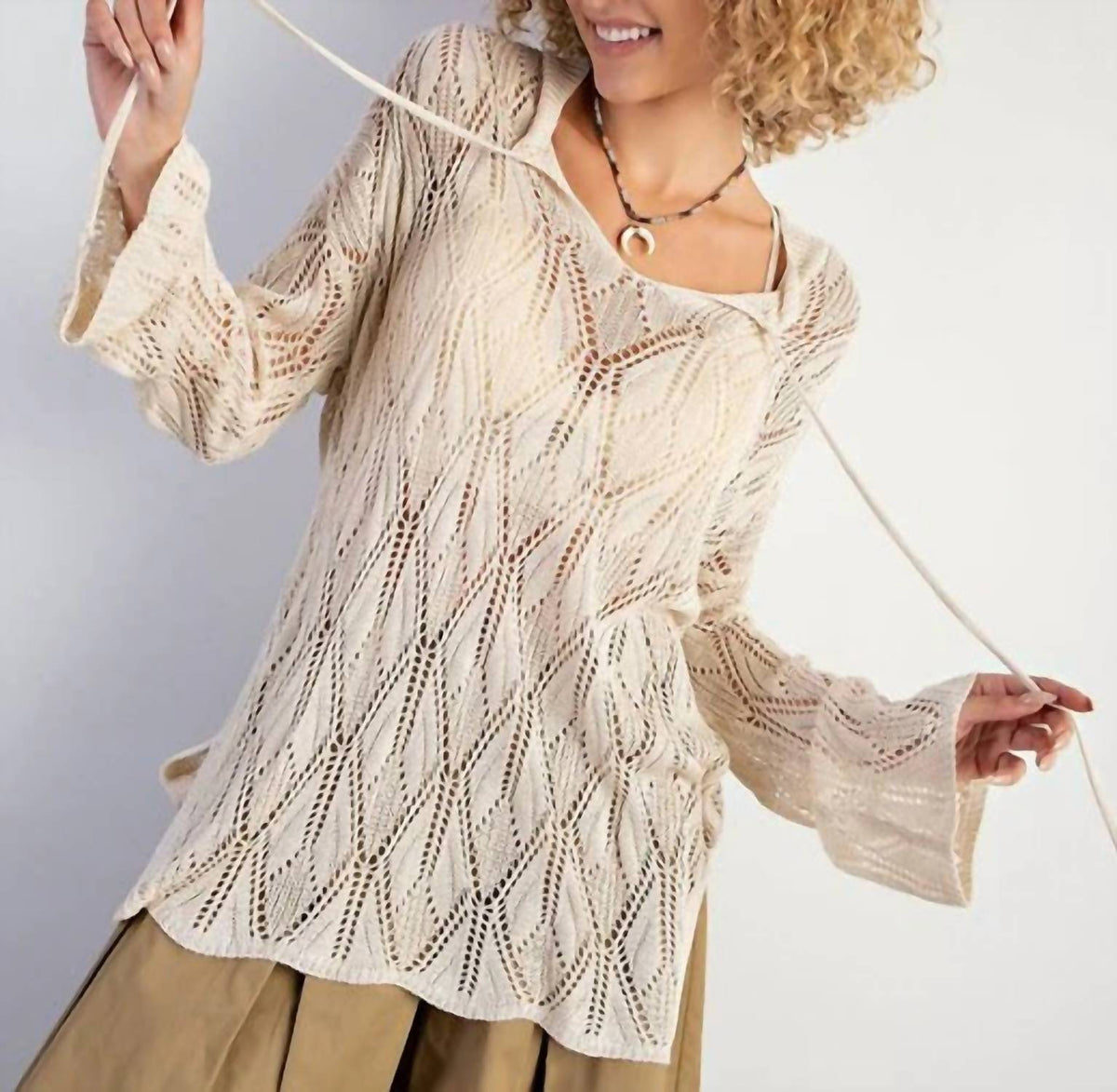 Easel - Leaf Whisper Knot Top