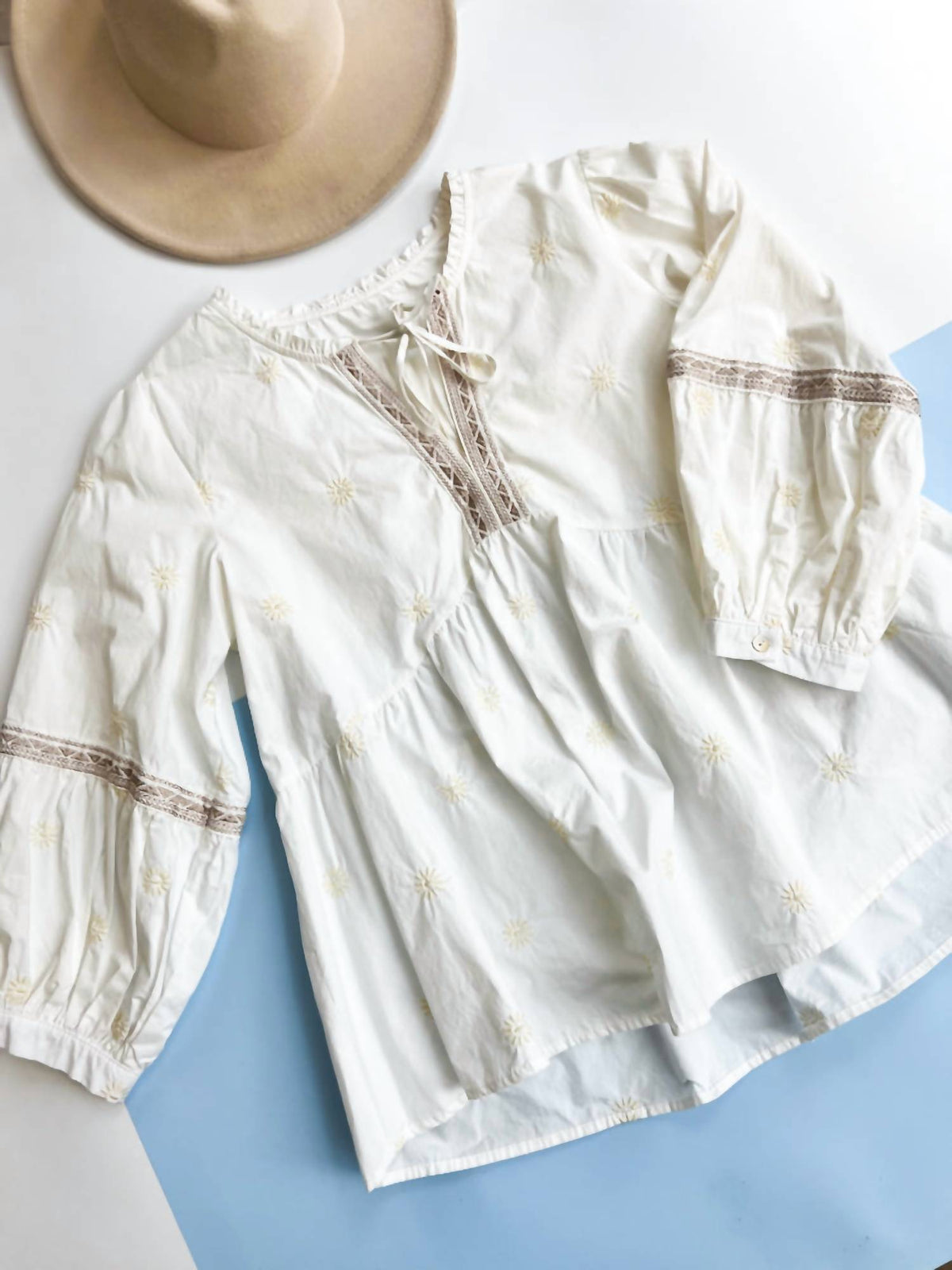 Easel - Willow Breeze Top