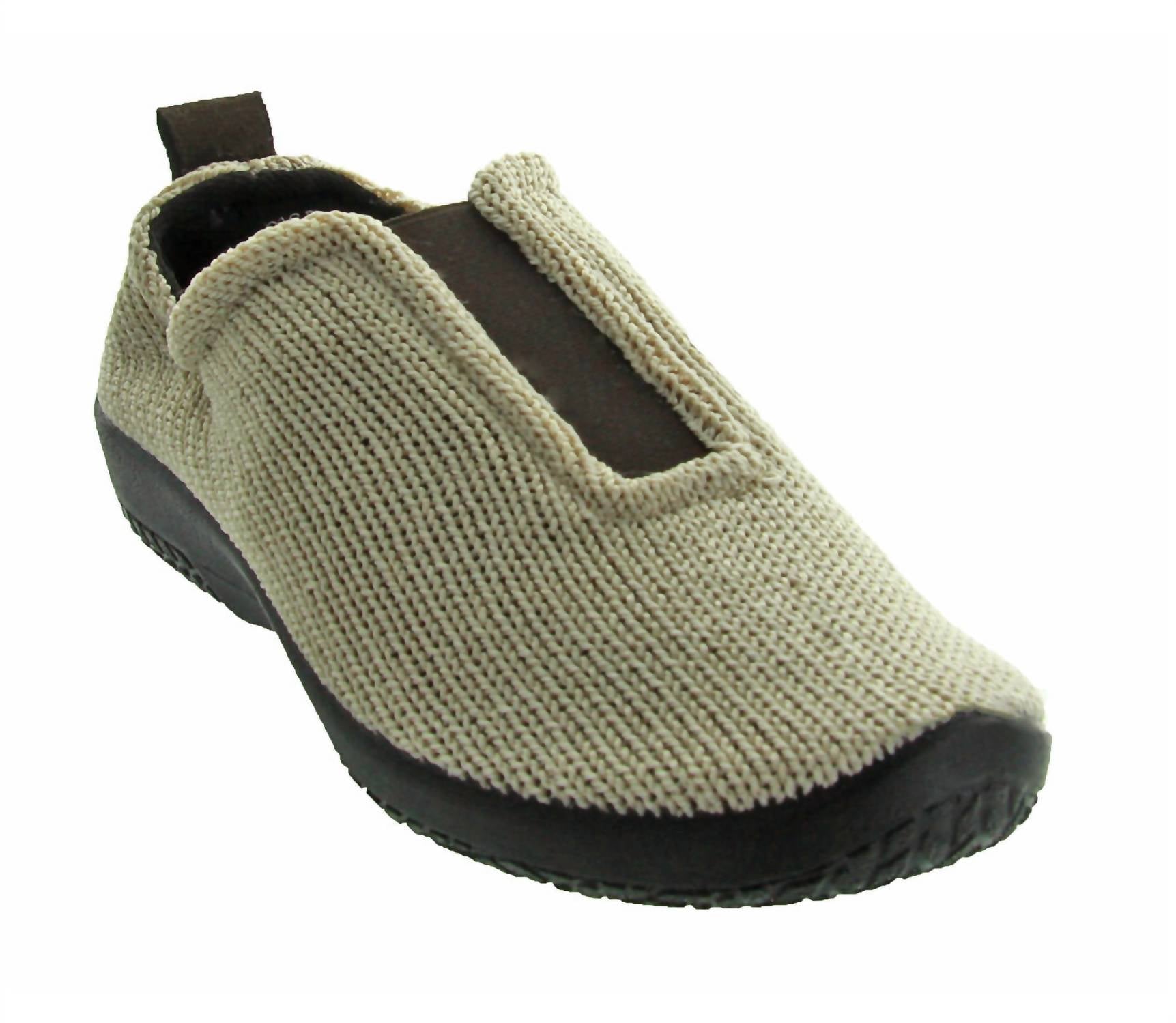 ARCOPEDICO Women's Es Shoe in beige - women's sneaker