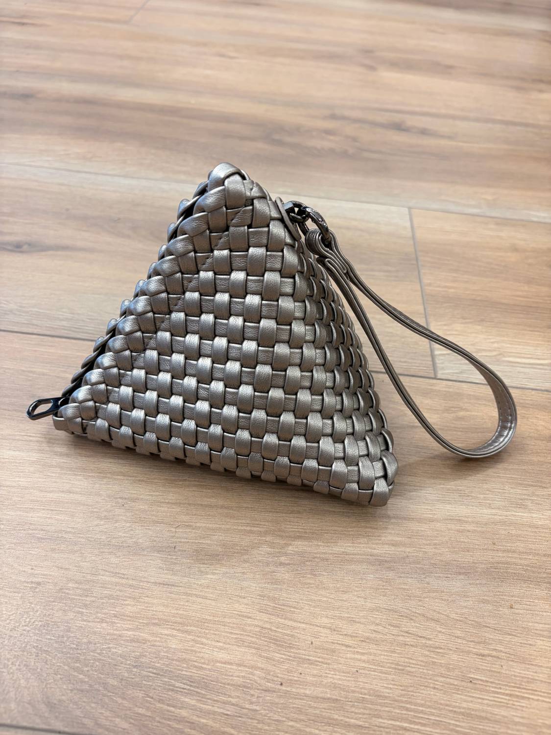Jayley - Women's Pyramid Bag