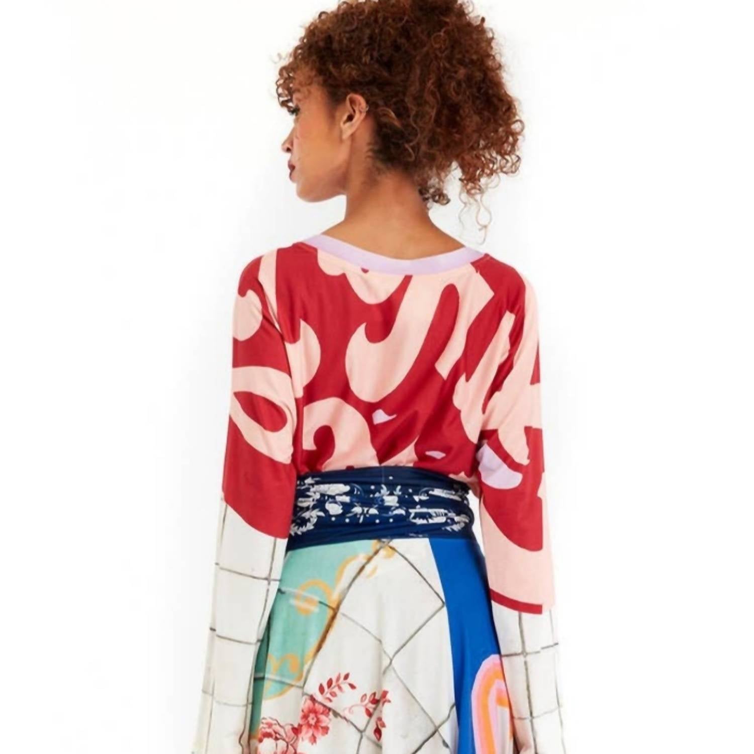 Ipng - Art Of Fashion Scoop Neck Top