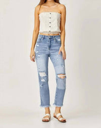 Risen - High Waist Straight Jeans