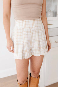Jodifl - Dressed in Plaid Shorts