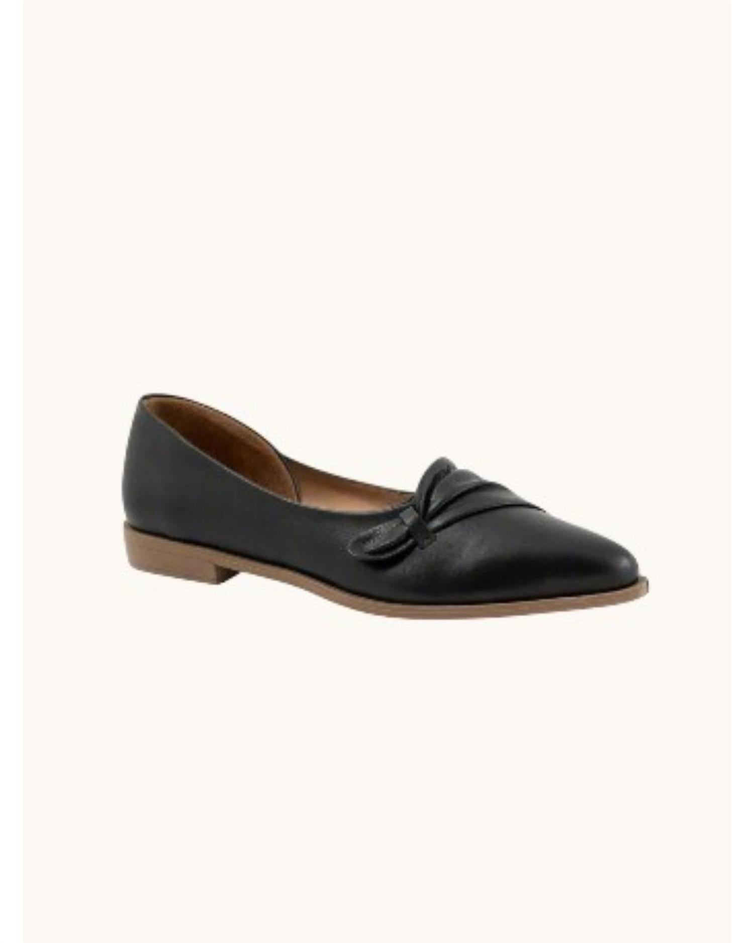 Bueno - Women's Birdie Classic Pointed Toe Flat