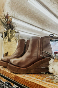 Diba True - Women's Comet Ride Platform Shoe
