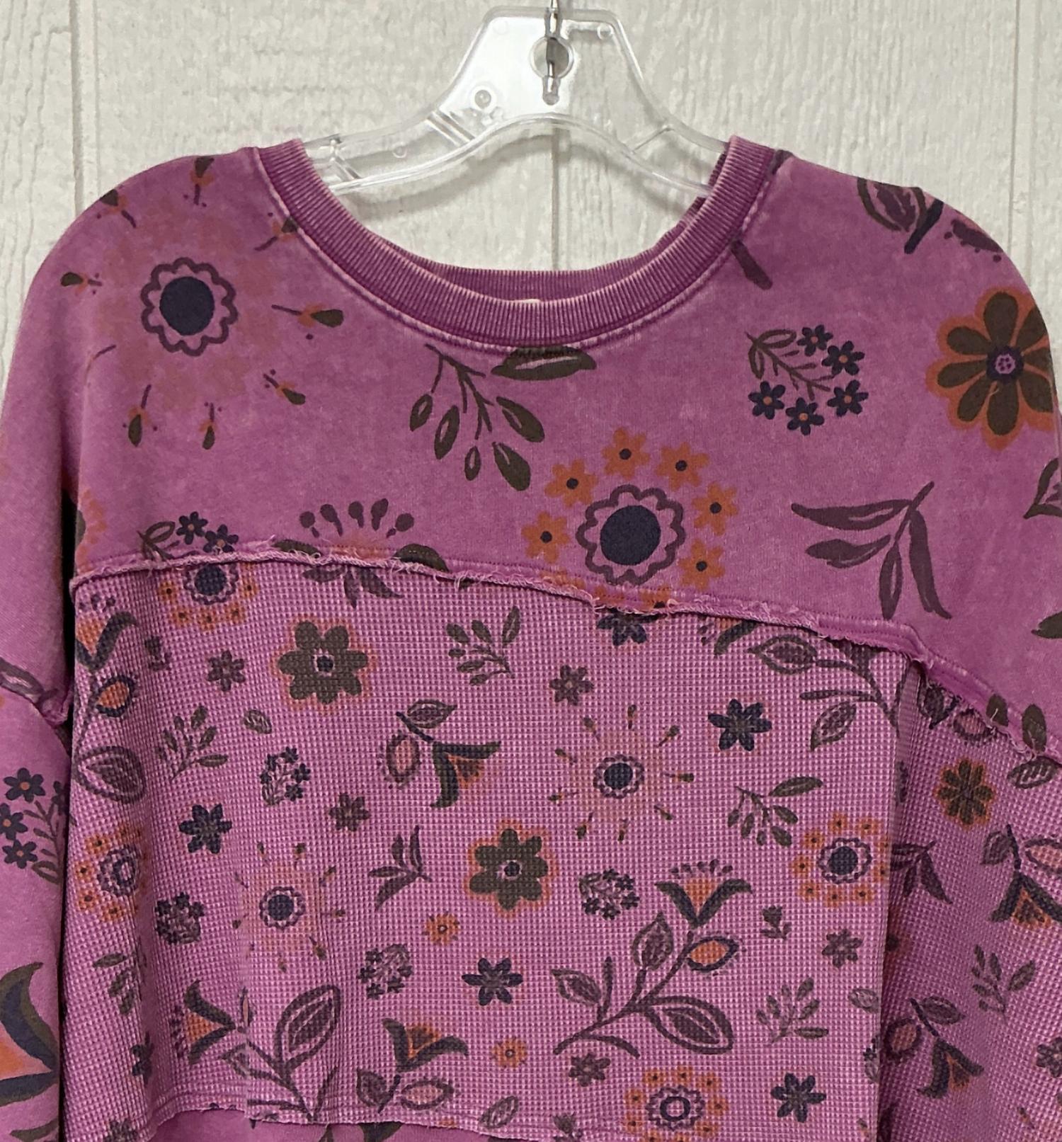 Easel - Women's Printed Sweater Top