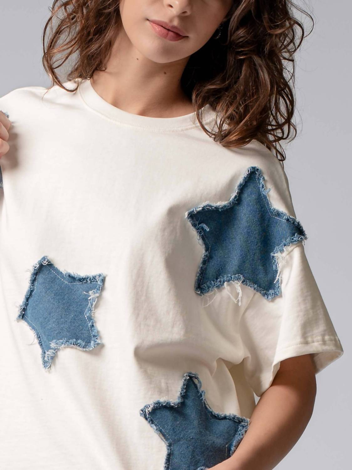 Urban Daizy Star Appliqué Cotton Tee in cream - women's t-shirt - view 5