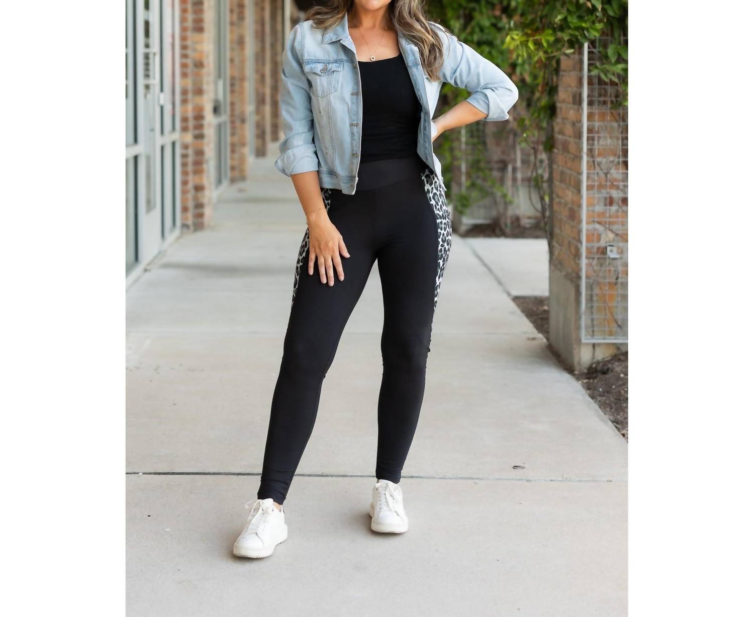 Julia Rose Sabrina Panel Leggings in snow leopard - women's pants