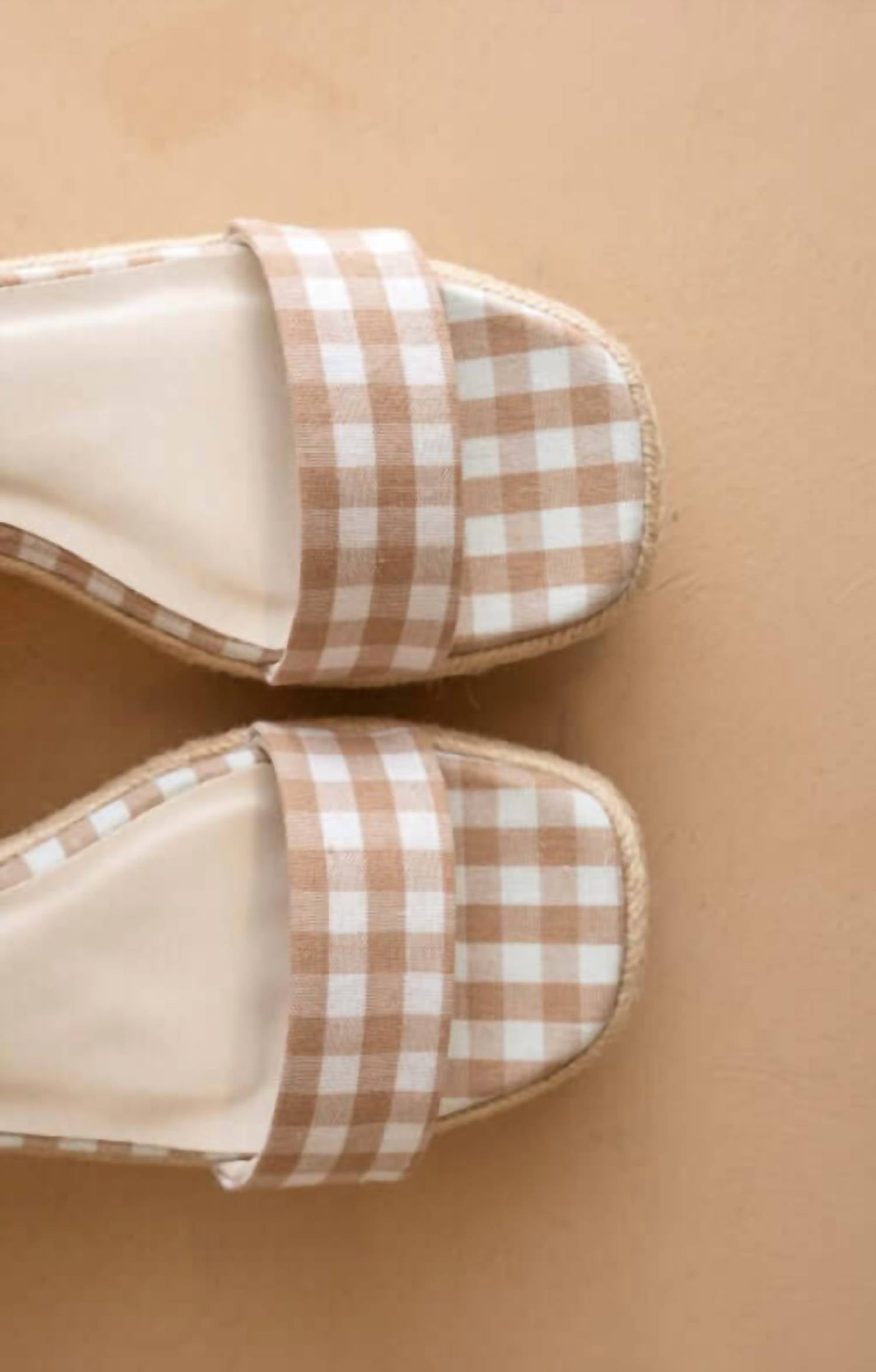 Oasis Society - Women's Oceana Gingham Ankle-wrap Espadrille Wedge Sandals