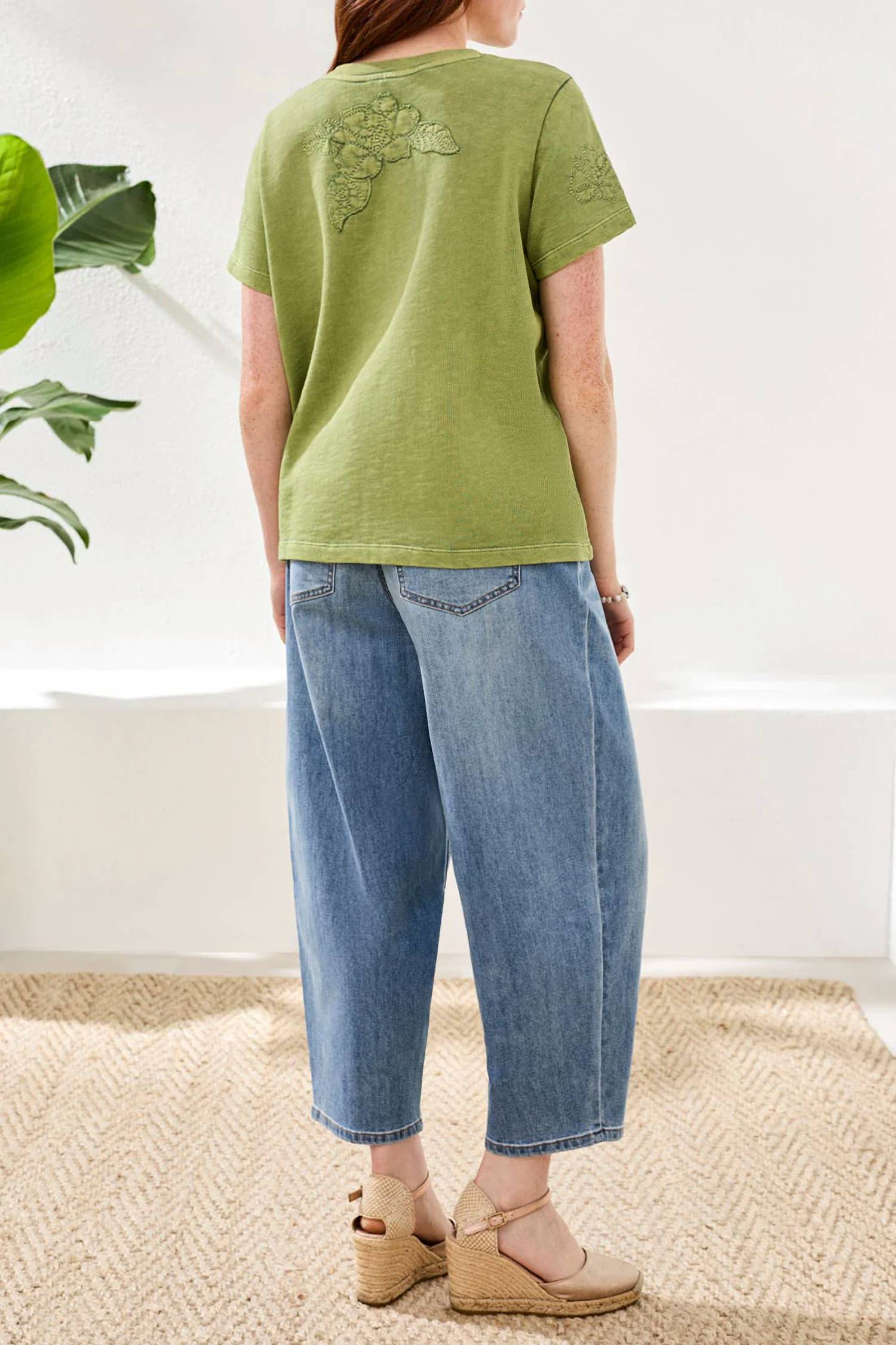 Tribal - Crew Neck Embroidery Applique T-shirt