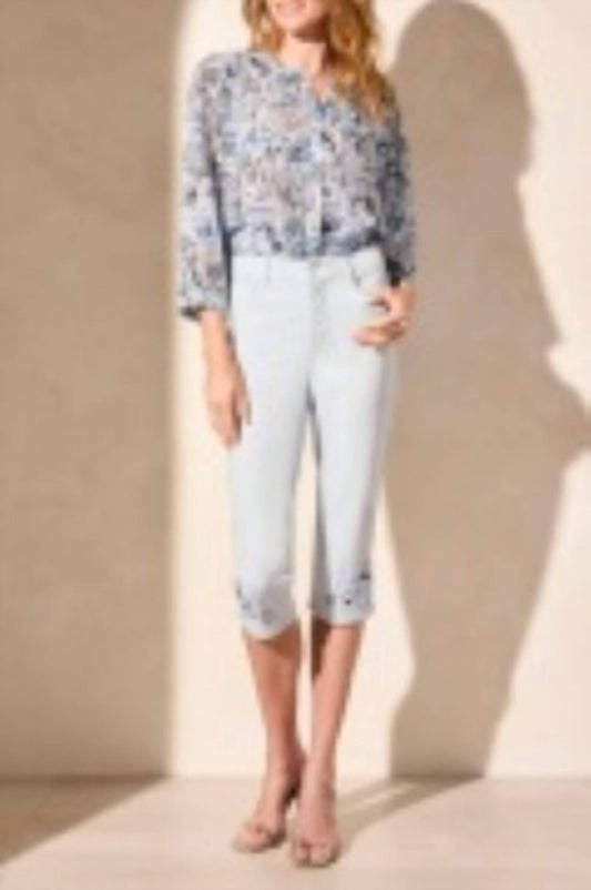 Tribal - Sophia Curvy Embroidered Stretch Capri Jean