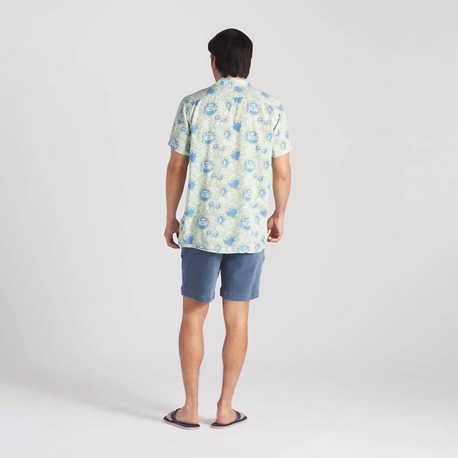 Men Vintage Hawaiian Batik Print Shirt