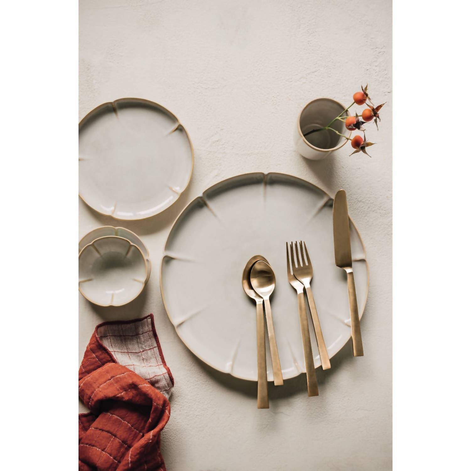 Danica Heirloom - Matte Edge Flatware - Set Of 5