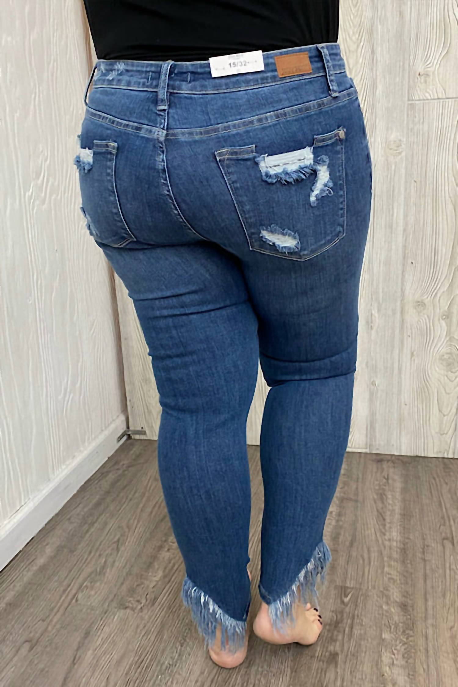 Judy Blue - Women's Samantha Asymmetric Frayed Hem Skinny Jeans