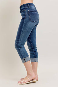 Judy Blue - Mid Rise Cuffed Capri Jean