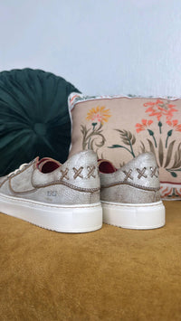 Bedstu - Women's Azeli Sneaker