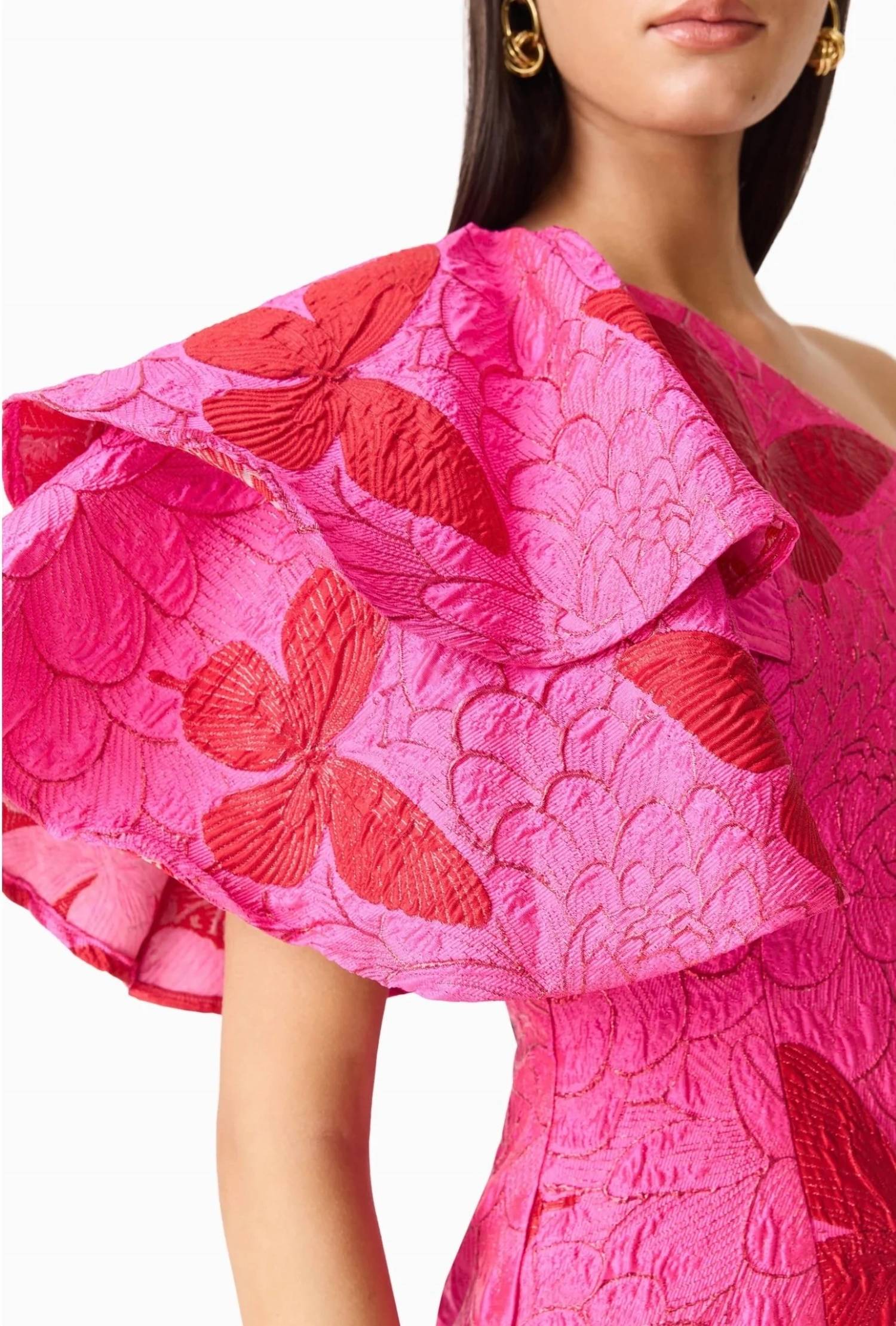 Elliatt - Lorena Off Shoulder Top And Shorts Set