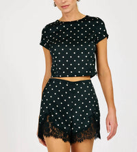 Line And Dot - Sophie Short