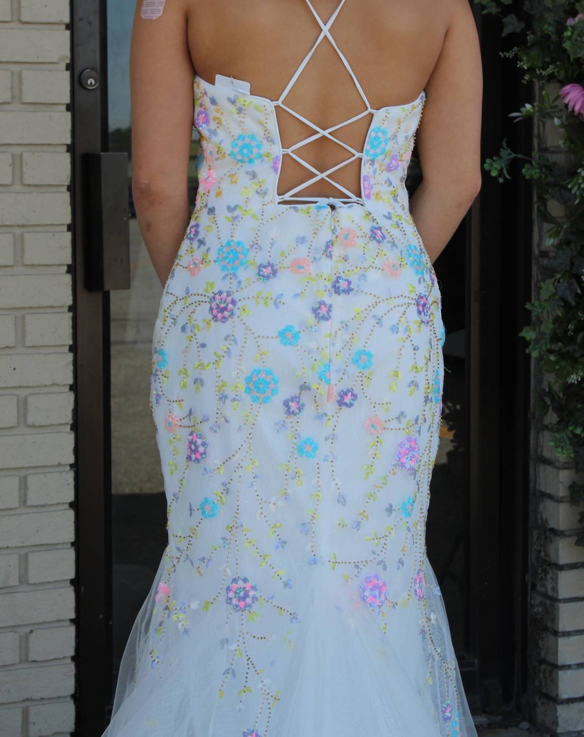 Nox Anabel - V-neck Floral Beaded Prom Gown