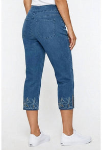 Ethyl - Pull On Capri With Embroidery Pants