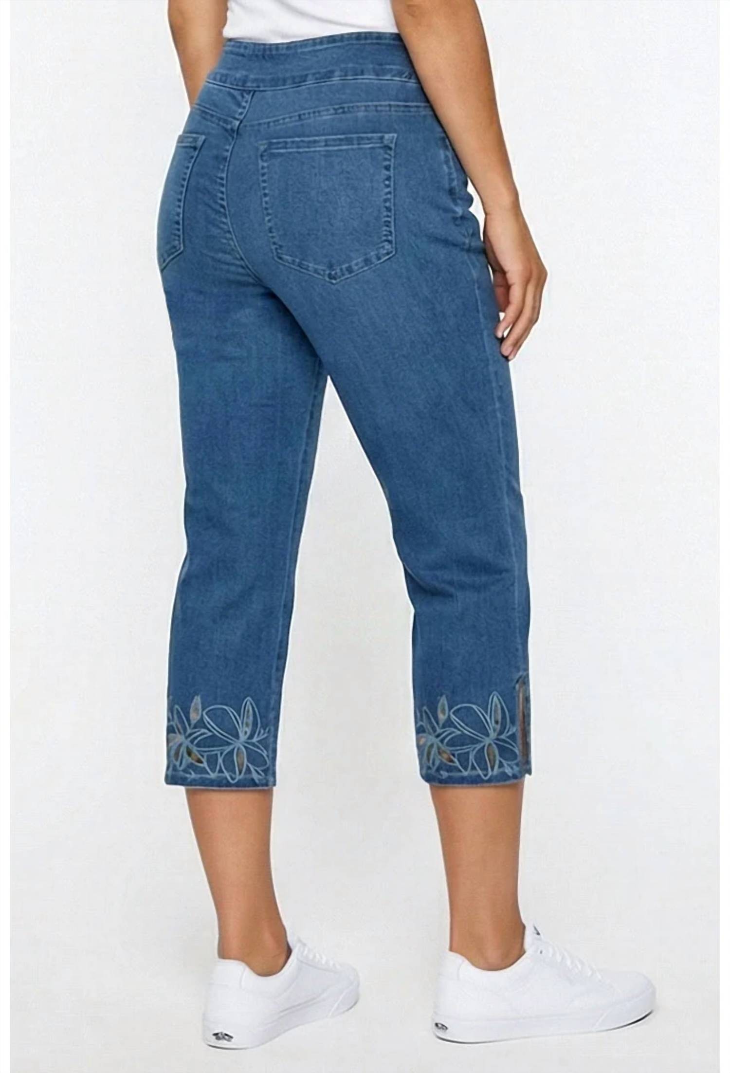 Ethyl - Pull On Capri With Embroidery Pants