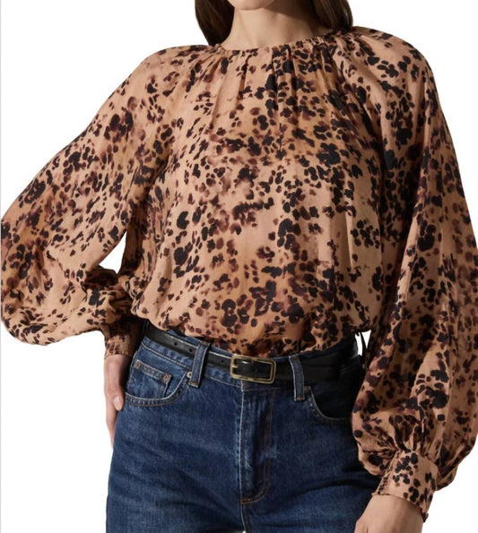 Astr - Reyen Leopard Ballon Sleeve Blouse