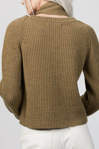 LOOP CHUNKY SWEATER