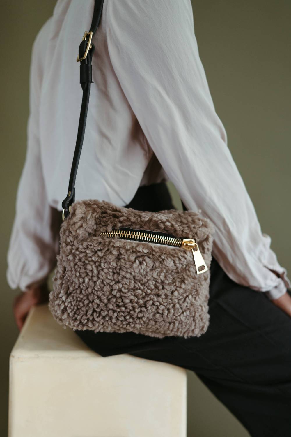 Ybh - Women's Shearling Fanny Pack Bag