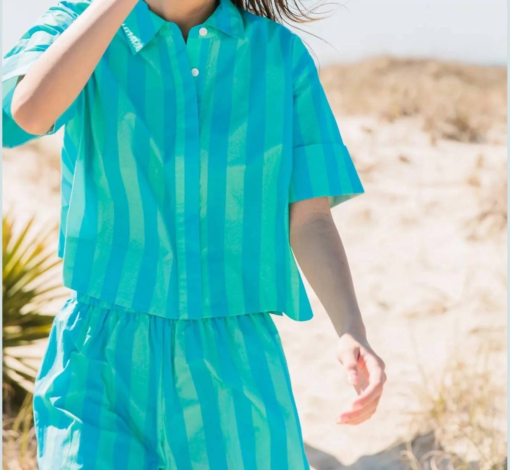 Livro - Cropped Club Shirt