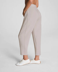 Spanx - Barrel Leg Pant
