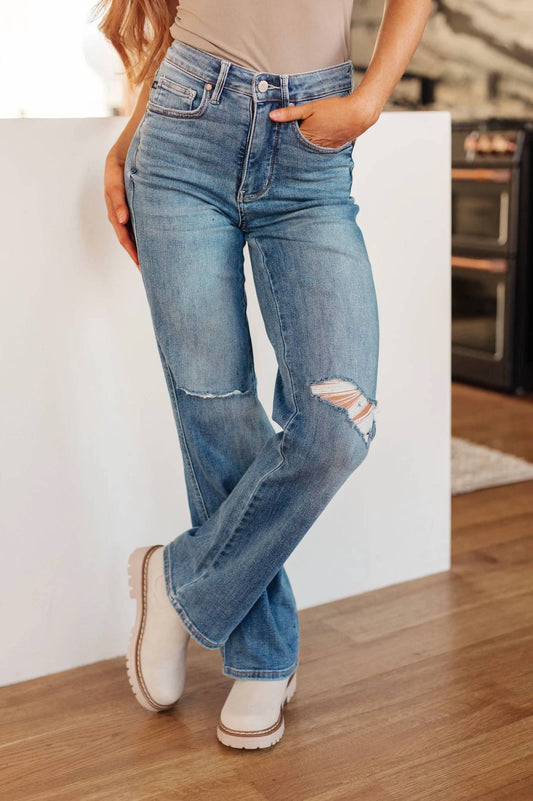 Judy Blue - Tummy Control Distressed Straight Leg Jeans