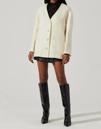 Astr - Maidy V-neck Coat