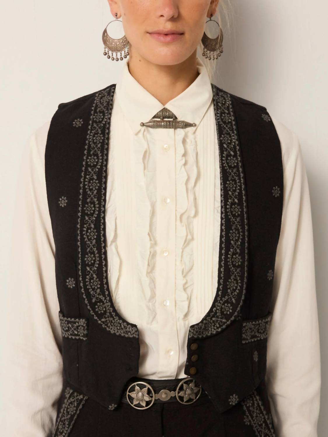 Maison Hotel - Lupita Sleeveless Vest