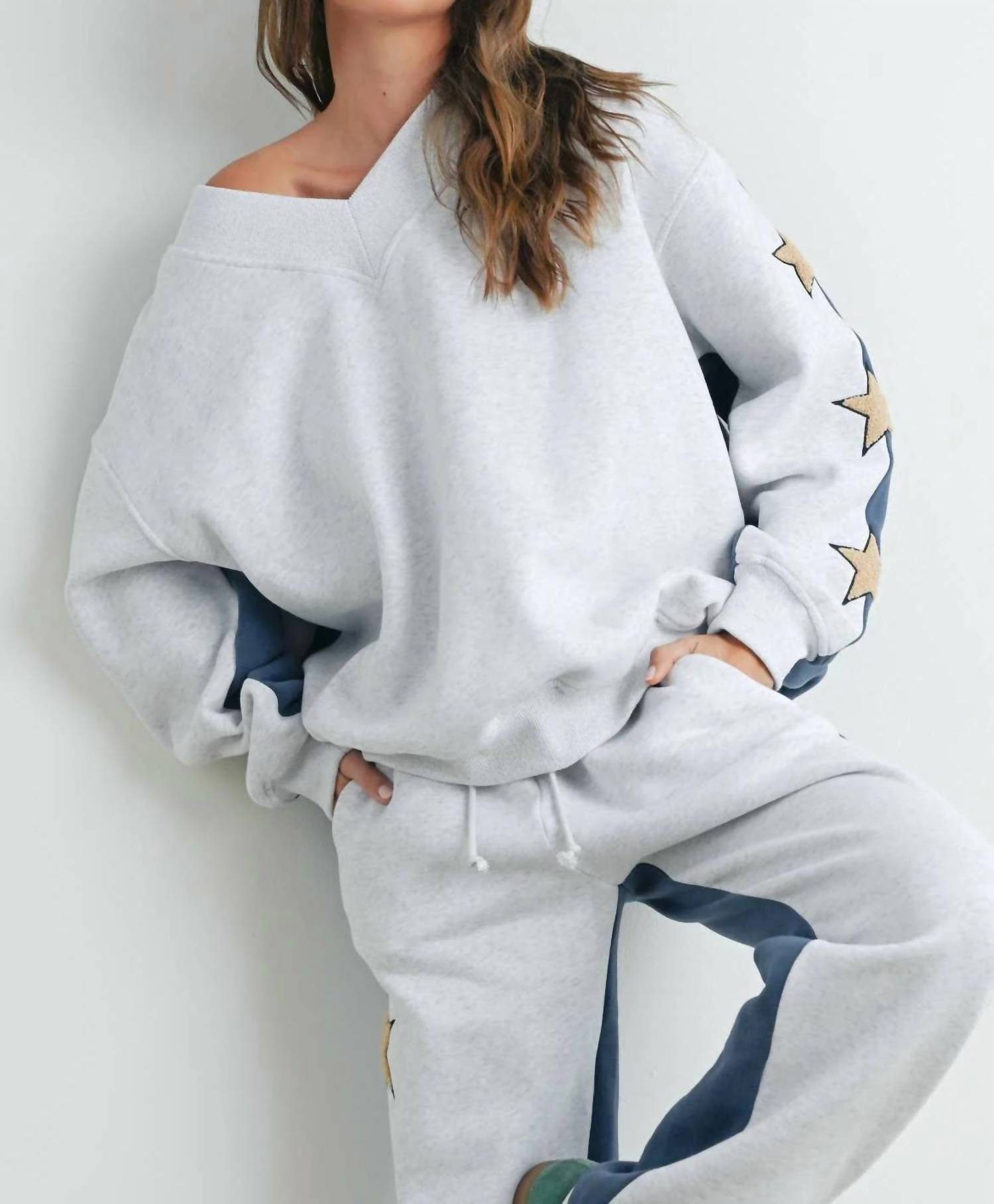 Buttermelon - Long Sleeve Round Neck Sweatshirt With Star Detail