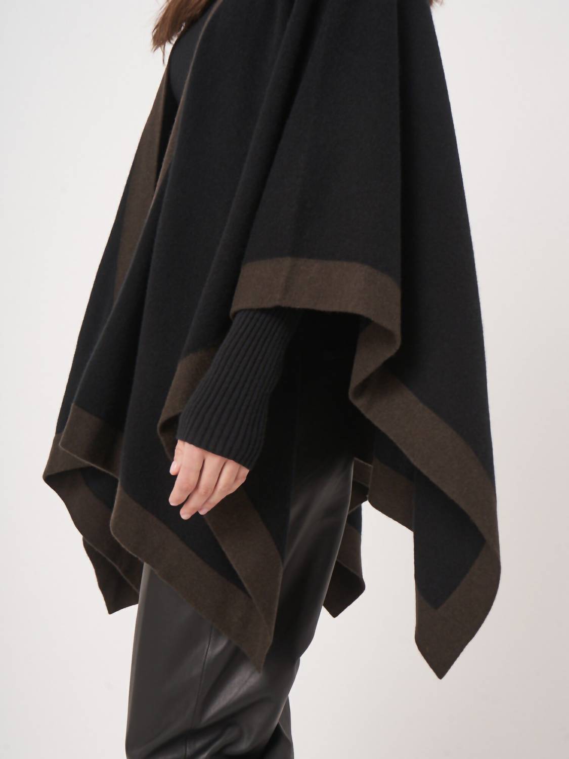 REPEAT cashmere Cashmere Blend Poncho With Contrast Border in black brown - women's sweater - detail view